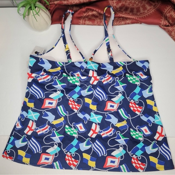 NWT Crown & Ivy swim top - Picture 3 of 6